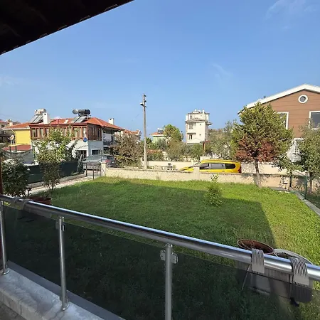 Family Duplex With Garden 150m To Villa