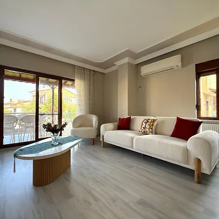 Family Duplex With Garden 150m To * Ayvalı