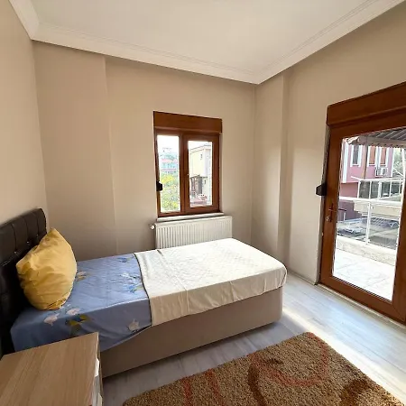 Family Duplex With Garden 150m To *