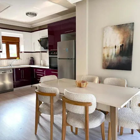 Family Duplex With Garden 150m To Villa Ayvalı